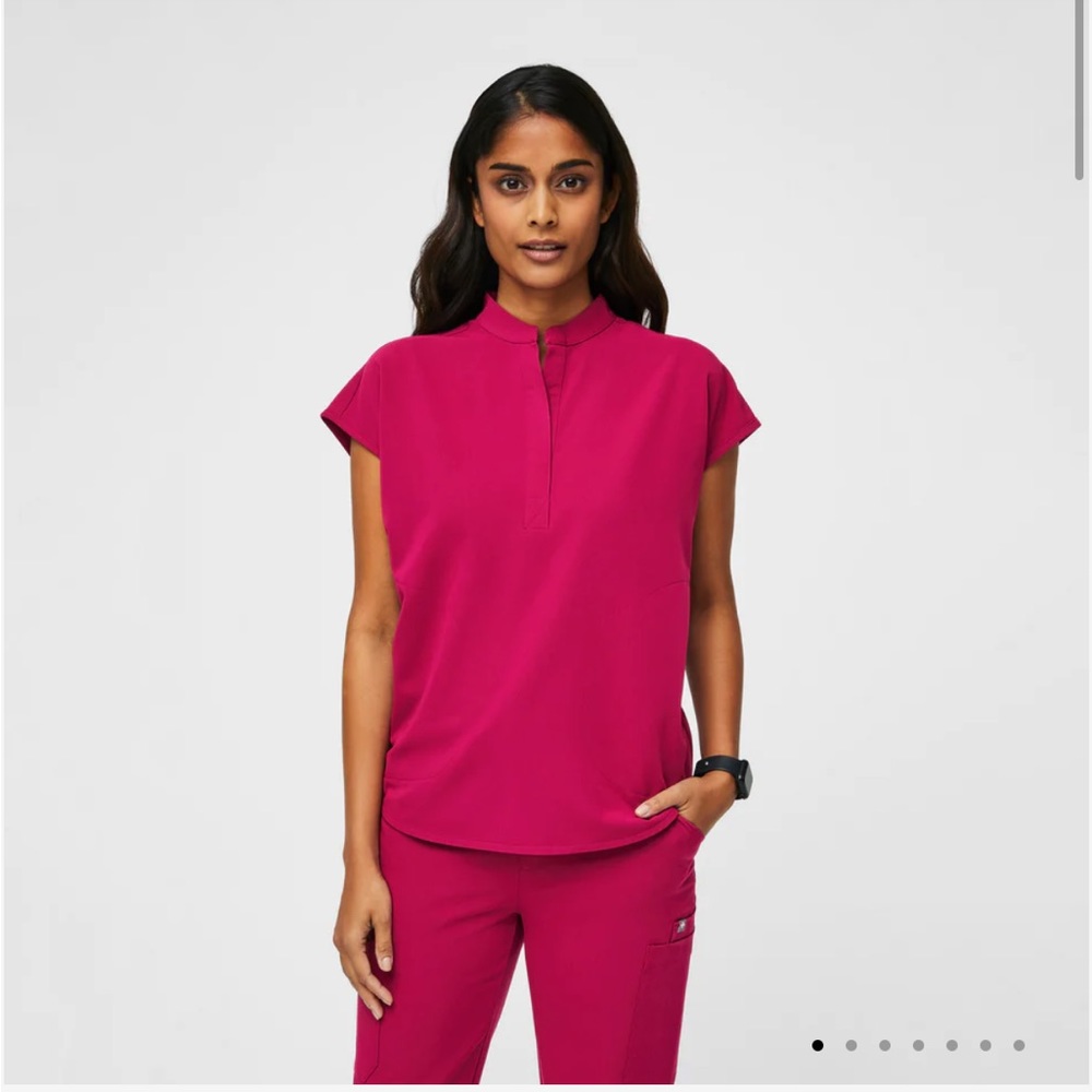 Figs Rafaela Oversized Scrub Top -ULTRA ROSE